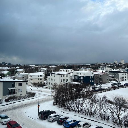 Jm Homestay - A Cozy Two Bedroom Apartment Reikiavik Exterior foto